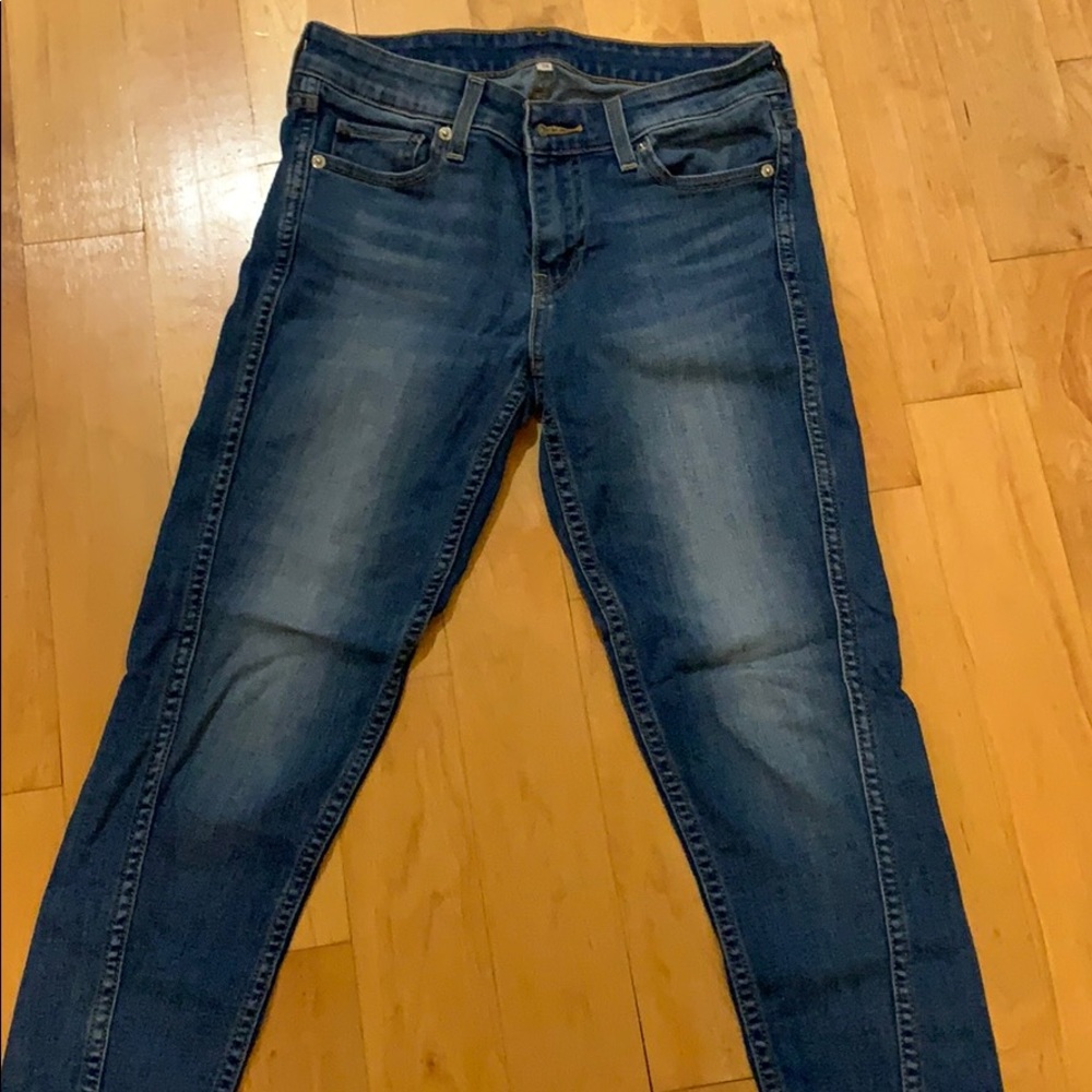 Levi’s medium wash jeans